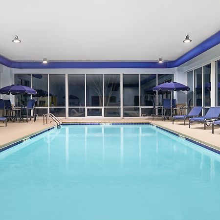 Holiday Inn Express & Suites I-26 & Us 29 At Westgate Mall By Ihg Spartanburg Exterior foto