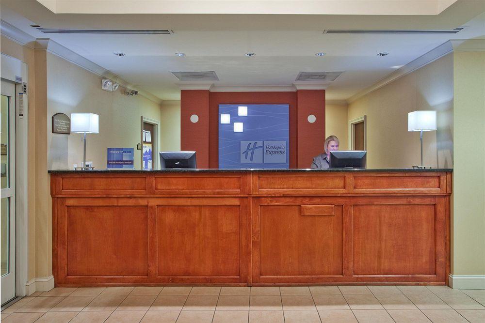 Holiday Inn Express & Suites I-26 & Us 29 At Westgate Mall, An Ihg Hotel Spartanburg Interior foto